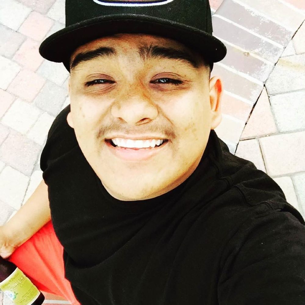 Meet your Posher, Luis